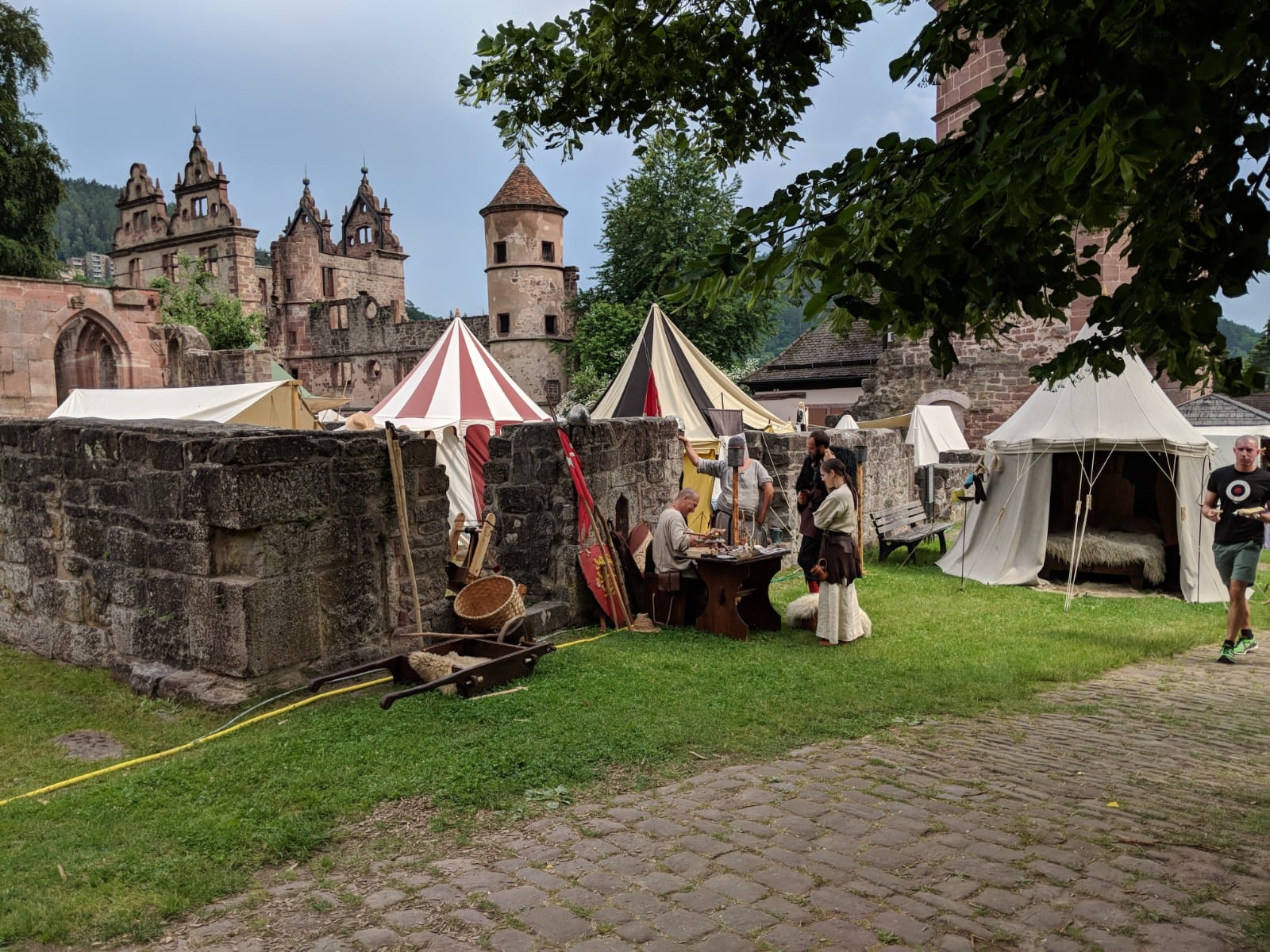 4db1a388-7530-4df7-a064-884aa928d251